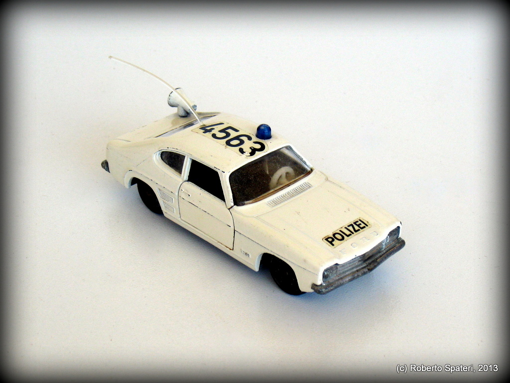 Siku Ford Capri 1700 G1 (n.V310)